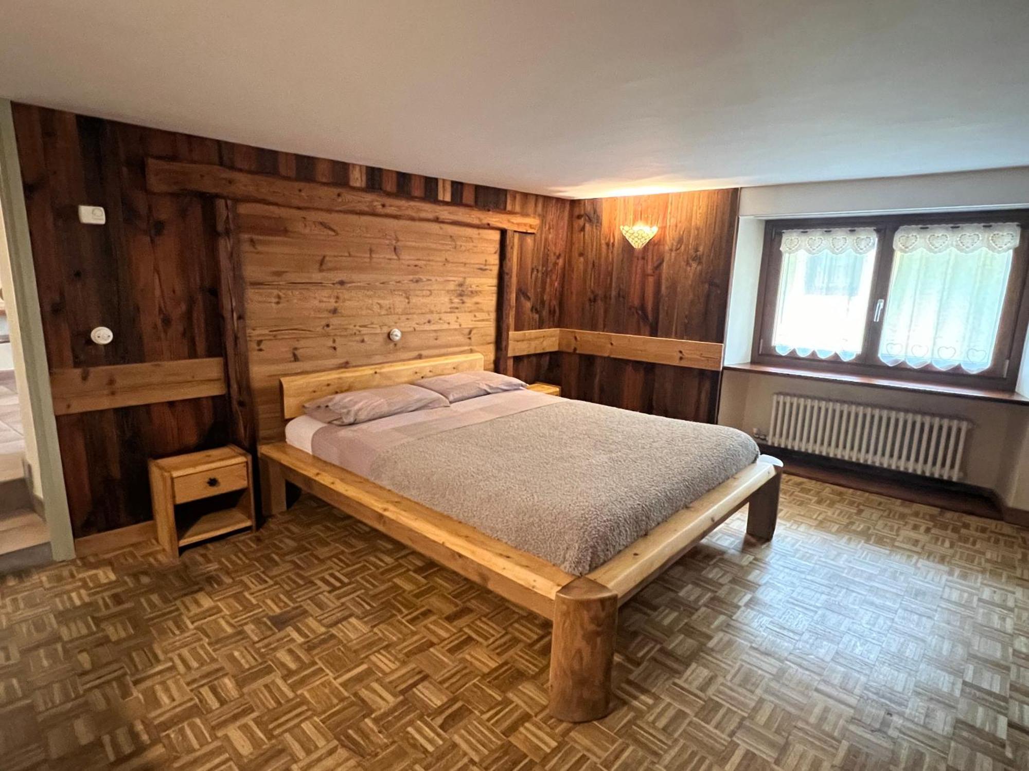 Profumo Di Legno Leilighet Aosta Eksteriør bilde